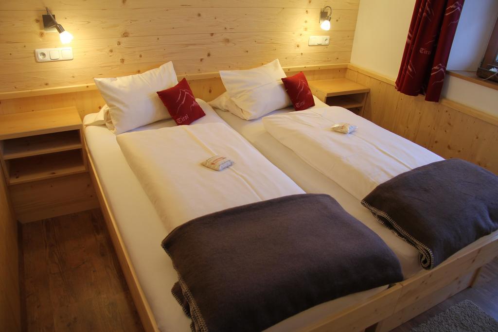 Apartmenthaus Innerkratzerhof Prägraten Exteriér fotografie